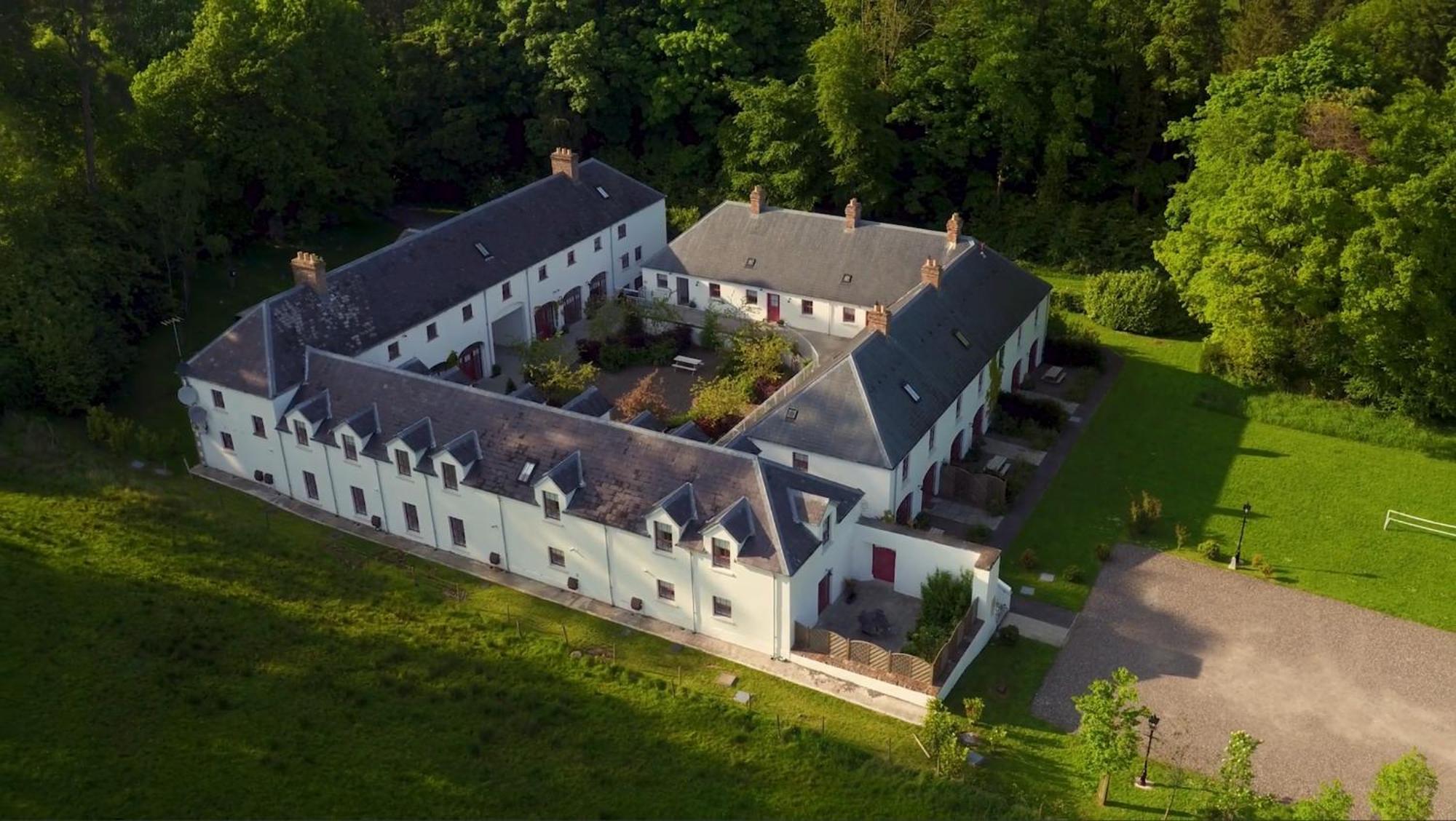 Old Stable Mews Castle Leslie Βίλα Glaslough Εξωτερικό φωτογραφία